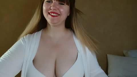 MiaFoxisJa online show from 25, 9, 2025