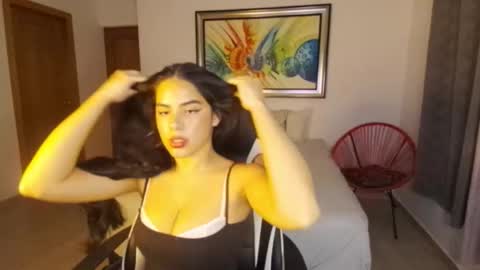 Snapshot of miafunny5 chatting on 12, 11, 2025 miafunny5 online show from 12, 11, 2025