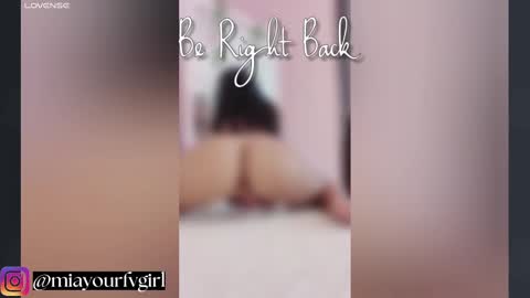 Mia Gomez online show from 11, 3, 2025