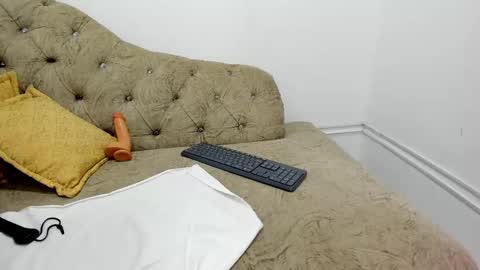 Miah Collins online show from 3, 3, 2025