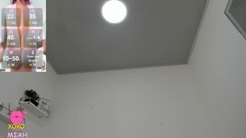 Miah Collins online show from 1, 12, 2025