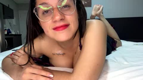 Ms Mia  Owner Of  Your Mind online show from 21, 12, 2024