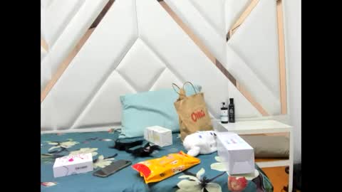 Snapshot of miaharper2 chatting on 18, 2, 2026 Mia Harper online show from 18, 2, 2026