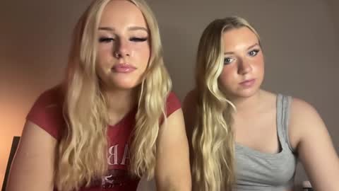 Snapshot of miaharperxox chatting on 19, 12, 2024 Mia Harper online show from 19, 12, 2024