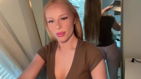 Mia Harper online show from 4, 6, 2026