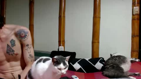 Mia  Sam online show from 14, 4, 2026