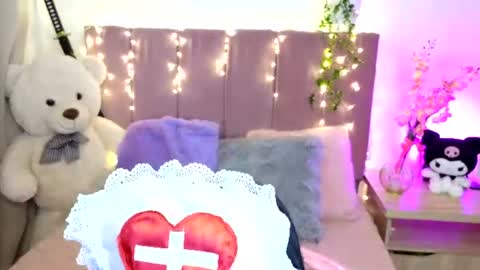 Miah Joness online show from 5, 8, 2026