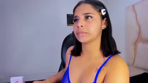 Snapshot of miahsex69 chatting on 12, 11, 2025 miahsex69 online show from 12, 11, 2025