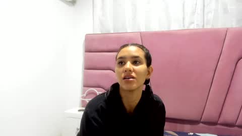 Snapshot of miajhonsonx chatting on 13, 10, 2025 miajhonsonx online show from 13, 10, 2025
