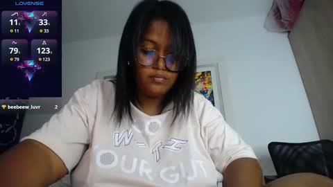 miajoseph_ online show from 22, 1, 2025