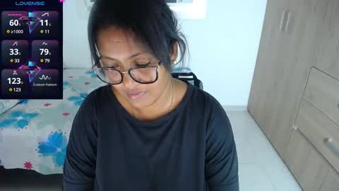 miajoseph_ online show from 20, 2, 2025