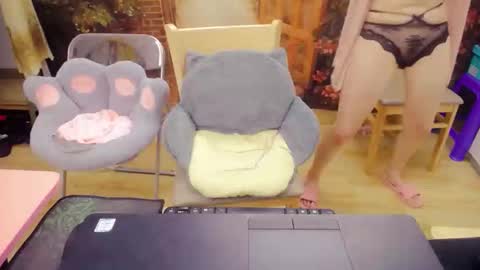 Snapshot of mialala205221 chatting on 12, 10, 2025 Mia online show from 12, 10, 2025