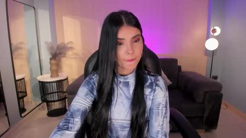 Call me Mia  online show from 25, 10, 2025