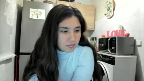 Snapshot of miamarrone chatting on 12, 10, 2025 MiaMarrone online show from 12, 10, 2025