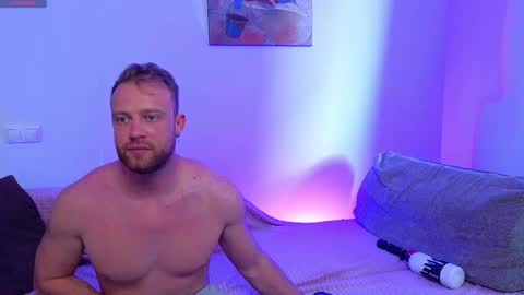 Snapshot of miamax88 chatting on 23, 2, 2025 BestMarriedCouple online show from 23, 2, 2025