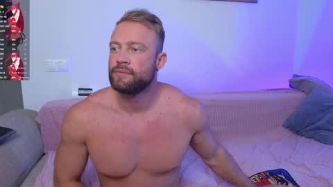 Snapshot of miamax88 chatting on 23, 9, 2025 BestMarriedCouple online show from 23, 9, 2025