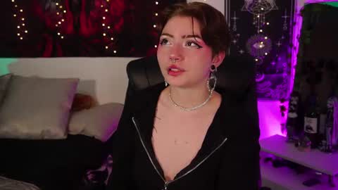 Lili online show from 10, 7, 2026