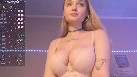 Mia online show from 8, 1, 2025