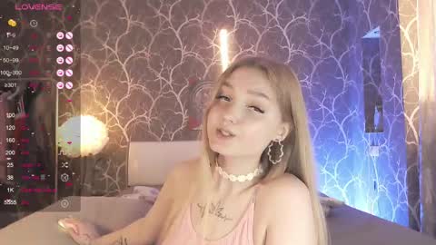 Mia online show from 8, 5, 2026