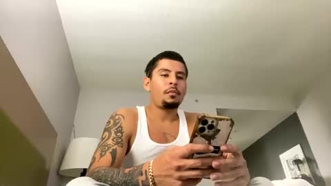 Snapshot of miamiclos1 chatting on 9, 1, 2025 miamiclos1 online show from 9, 1, 2025