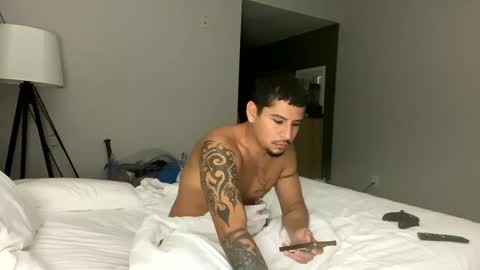 Snapshot of miamiclos1 chatting on 17, 1, 2025 miamiclos1 online show from 17, 1, 2025