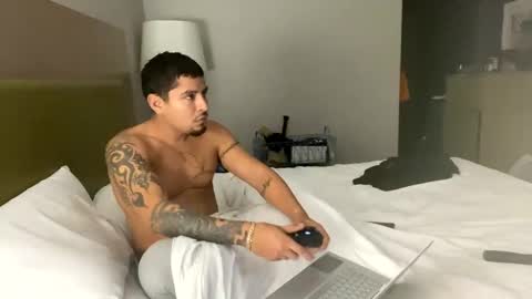 Snapshot of miamiclos1 chatting on 22, 1, 2025 miamiclos1 online show from 22, 1, 2025