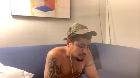 Snapshot of miamiclos1 chatting on 3, 2, 2025 miamiclos1 online show from 3, 2, 2025