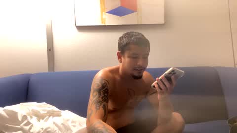 Snapshot of miamiclos1 chatting on 5, 2, 2025 miamiclos1 online show from 5, 2, 2025