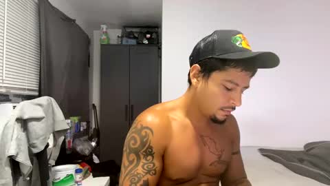 Snapshot of miamiclos1 chatting on 23, 9, 2025 miamiclos1 online show from 23, 9, 2025