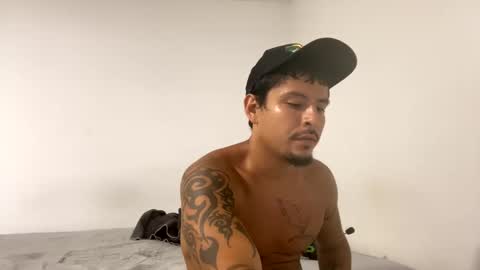 Snapshot of miamiclos1 chatting on 28, 9, 2025 miamiclos1 online show from 28, 9, 2025