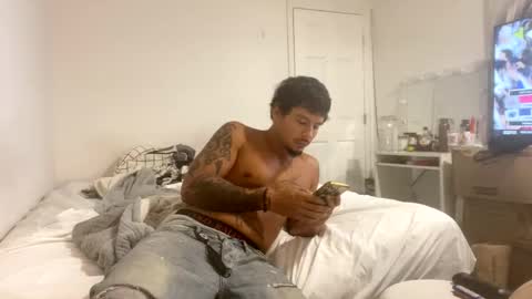 Snapshot of miamiclos1 chatting on 1, 11, 2025 miamiclos1 online show from 1, 11, 2025