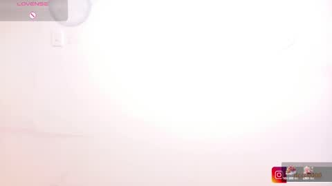 Mia  online show from 7, 1, 2025