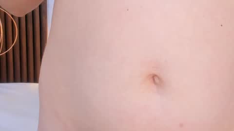 Mia  online show from 26, 1, 2025