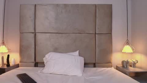 Mia  online show from 30, 1, 2025