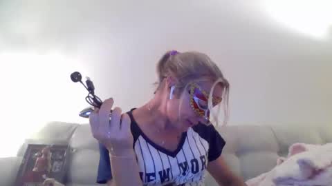 miamitransgirl305 online show from 25, 3, 2026