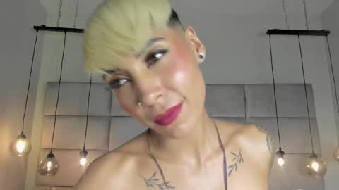 Mia Morgann online show from 19, 1, 2025