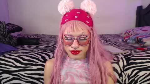 Snapshot of miancuntydoll chatting on 8, 1, 2025 MianCuntyDoll online show from 8, 1, 2025