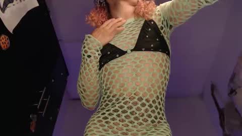 Snapshot of miancuntydoll chatting on 4, 10, 2025 MianCuntyDoll online show from 4, 10, 2025