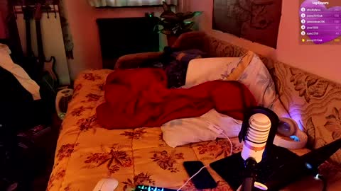 Snapshot of miaowhowl chatting on 14, 1, 2025 Kristien online show from 14, 1, 2025