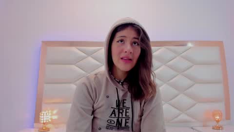 Sweetie Mia online show from 21, 1, 2025