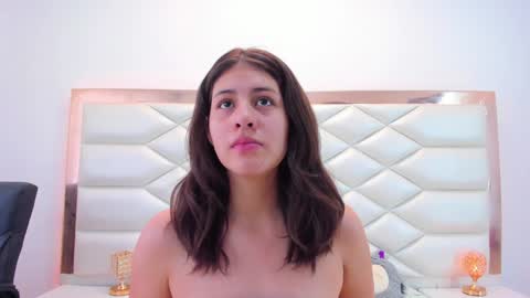 Sweetie Mia online show from 28, 1, 2025