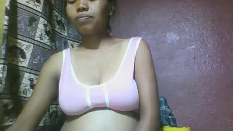 Snapshot of miarii chatting on 8, 3, 2025 miarii online show from 8, 3, 2025