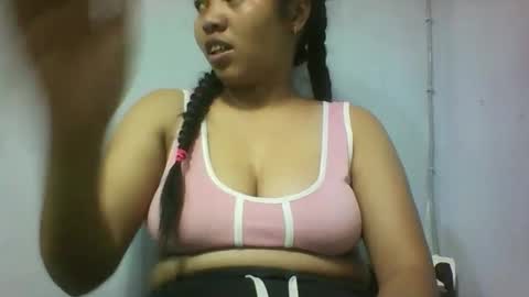 Snapshot of miarii chatting on 16, 11, 2025 miarii online show from 16, 11, 2025