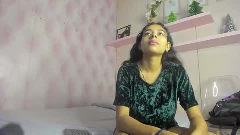 Snapshot of miarivers_ chatting on 2, 12, 2025 MIA online show from 2, 12, 2025