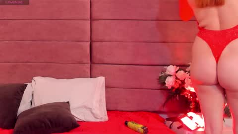 Snapshot of miarouxx chatting on 16, 10, 2025 Mia Rouxx online show from 16, 10, 2025