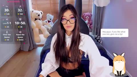 Miayna Silk online show from 23, 10, 2025