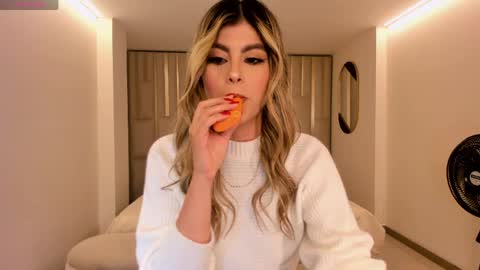 Mia Silva online show from 13, 5, 2026