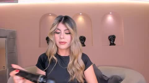 Mia Silva online show from 28, 5, 2026