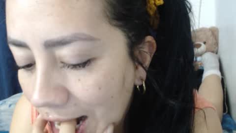 Snapshot of miaslim chatting on 18, 9, 2025 Alejandra Marin get alejandras whatsapp for life for 200 tkns online show from 18, 9, 2025