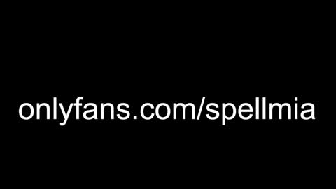 Mia  instagram miasspell online show from 31, 12, 2024